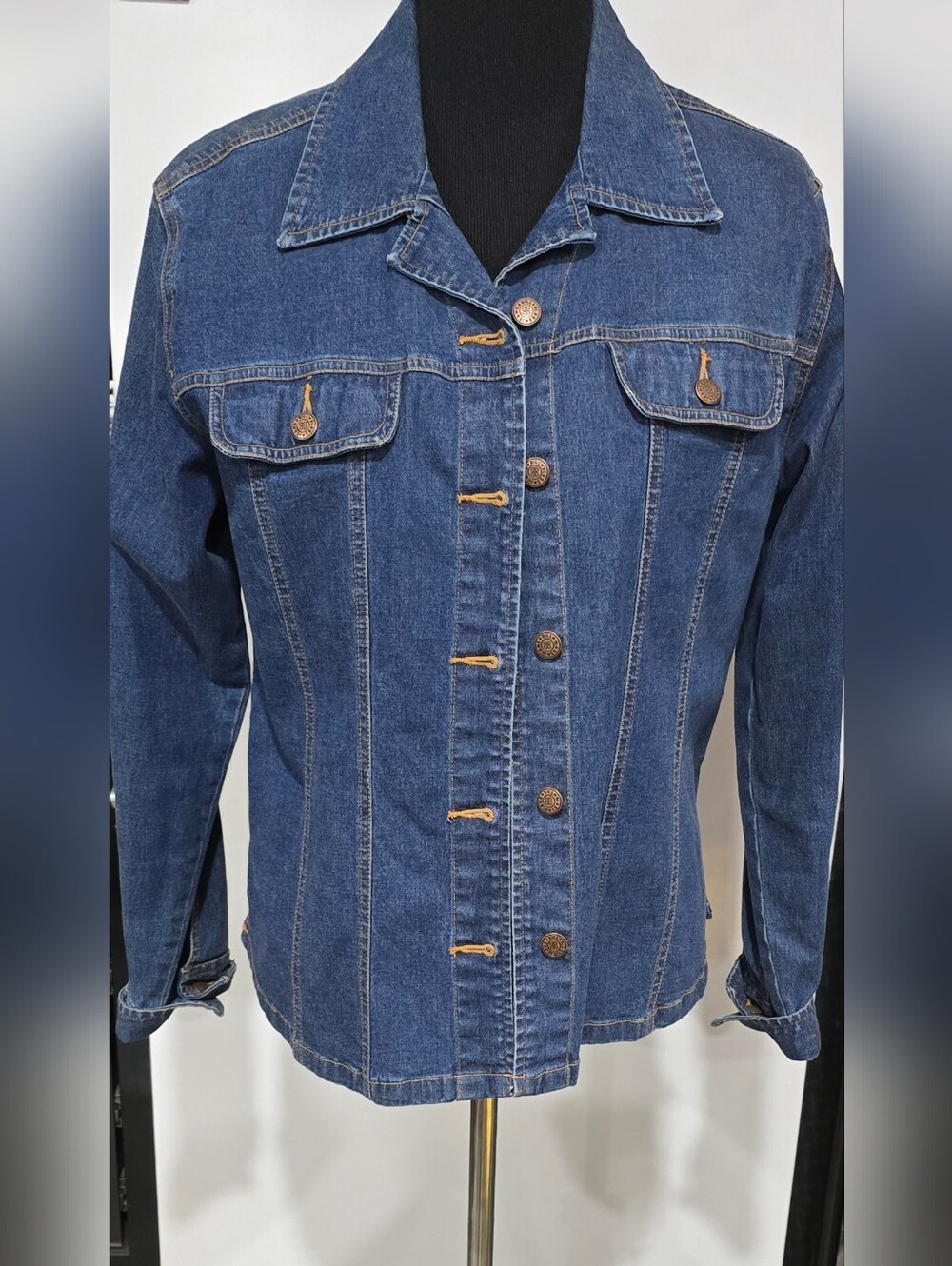 ​Bill Blass Jeanswear Classic Blue Denim Jacket Size Large